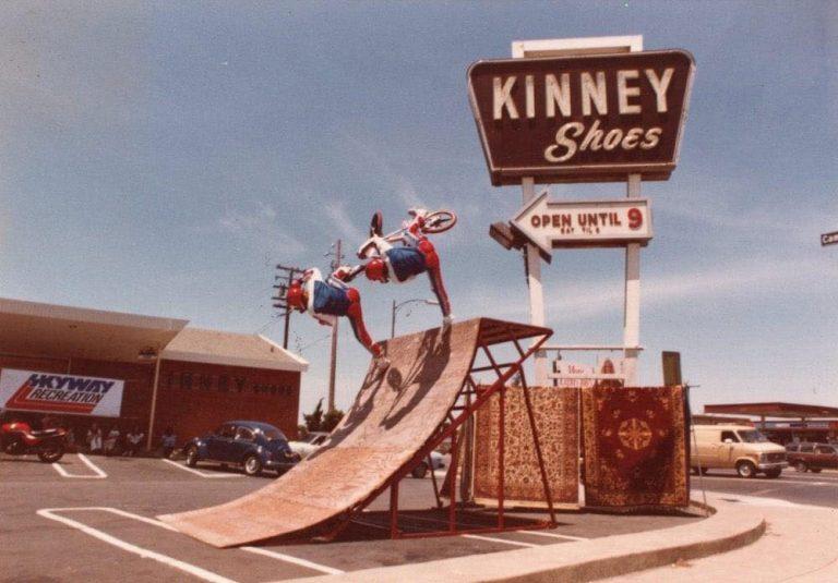 Strip Mall Freestyle BMX Sesh