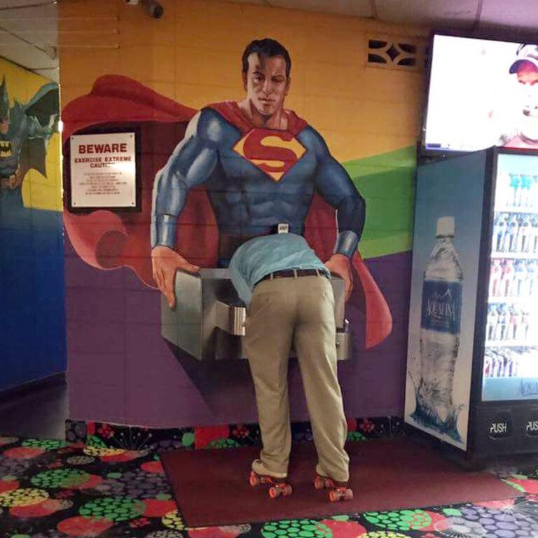 Superman Water Fountain Fellatio Superman Water Fountain Fellatio