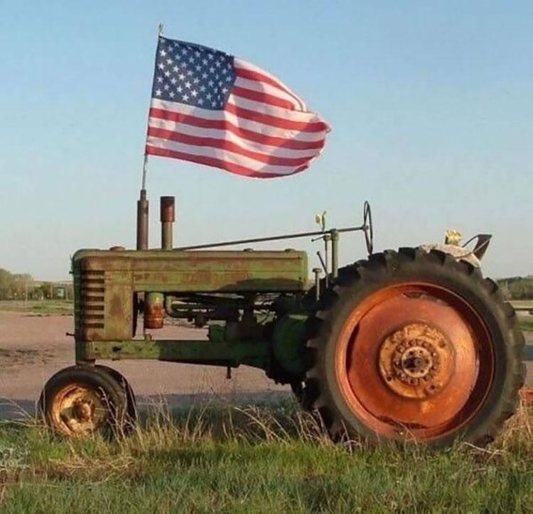 Early American tractor history: The story begins in Iowa in 1892 Early American tractor history: The story begins in Iowa in 1892